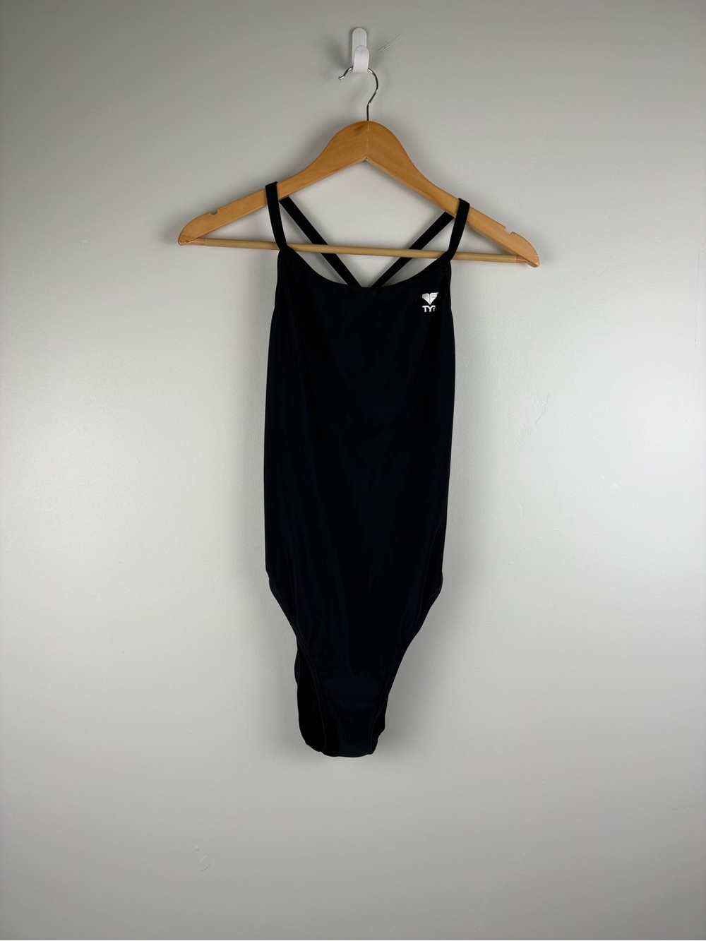 TYR Durafast One Solid Diamondfit Women's Size 36 Black